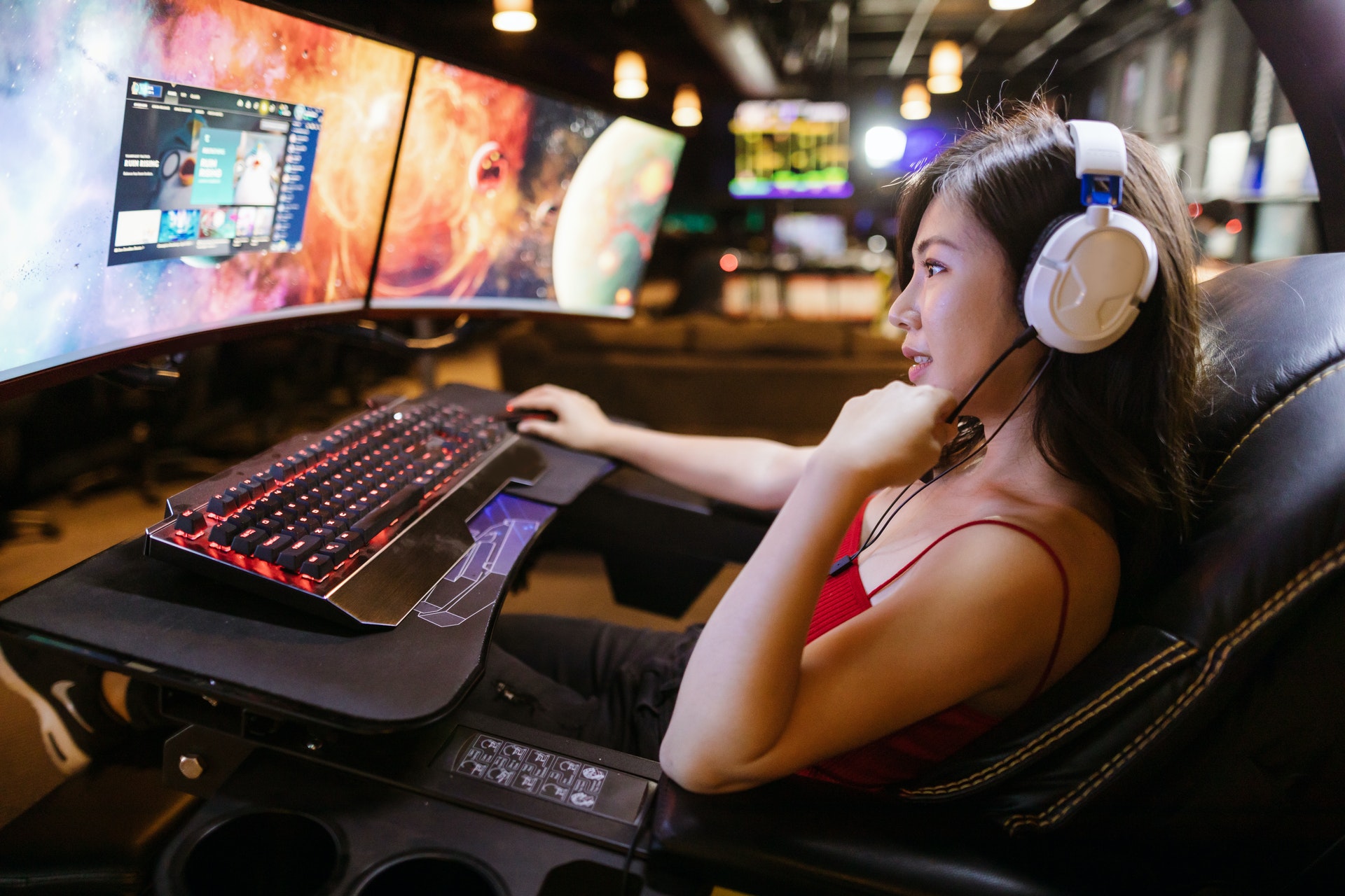 Girl is playing a computer game